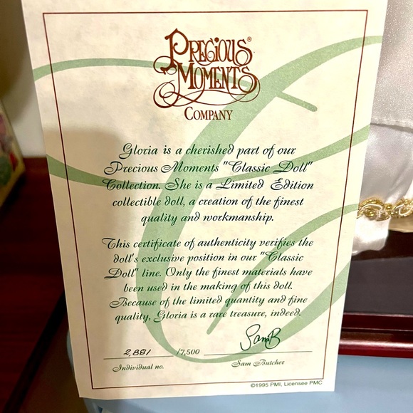 PRECIOUS MOMENTS “GLORIA” Angel Doll, In Plastic Case, On PM Doll Stand-No Box! - Picture 4 of 12